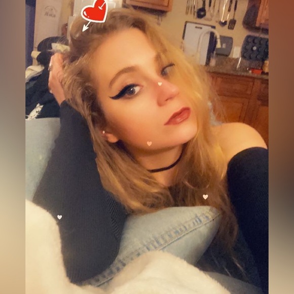 Meet your Posher, Tabby - Picture 4 of 15